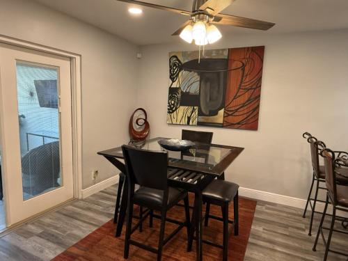 Φωτογραφία από το άλμπουμ του 2 Fam home Sleeps 14 σε Tamarac