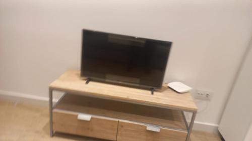 TV/trung tâm giải trí tại Valencia Aparthotel HBB