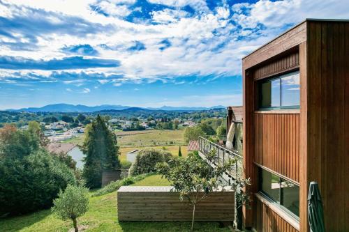 Photo de la galerie de l'établissement Quiet villa, sea and mountain!, à BIQ