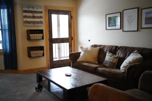 Ảnh trong thư viện ảnh của The Retreat At Norwich Lake ở Huntington