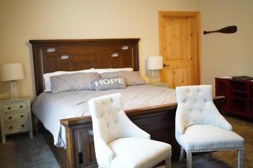 Ảnh trong thư viện ảnh của The Retreat At Norwich Lake ở Huntington