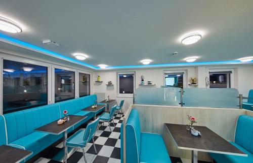 Bernstein Hotel "50`s Seaside Motel" photo 19