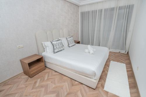 Letto o letti in una camera di Luxurious Condo in Tangier