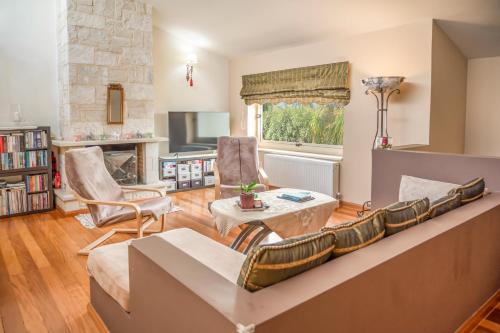 Posezení v ubytování Orange Tree Garden vacation home