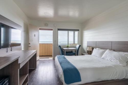 Postel nebo postele na pokoji v ubytování Sea Breeze Motel