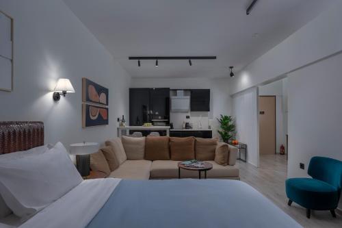 Embassy Elegant Suite