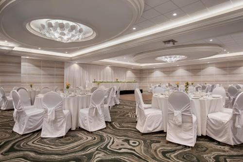 Imagen de la galería de Holiday Inn Hotel & Suites St.Catharines-Niagara by IHG, en St. Catharines