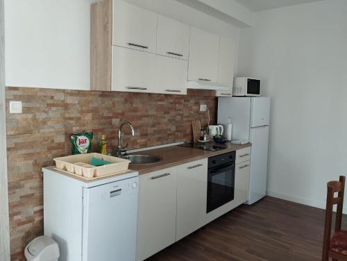Apartments with parking space Dramalj, Crikvenica - 22302