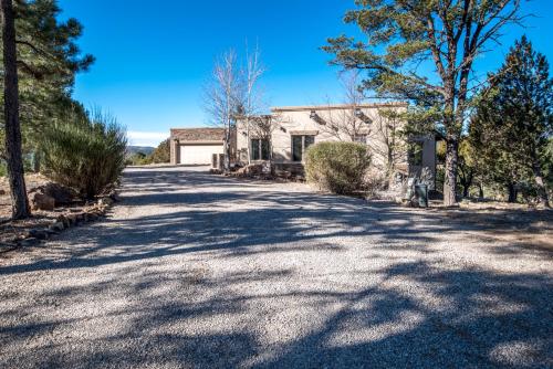 Gallery image of Almost Heaven in Ruidoso