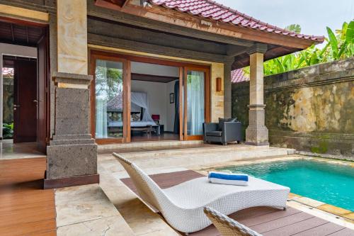 Kolam renang di atau dekat dengan Bali Prime Villas Seminyak by Kanaya Hospitality