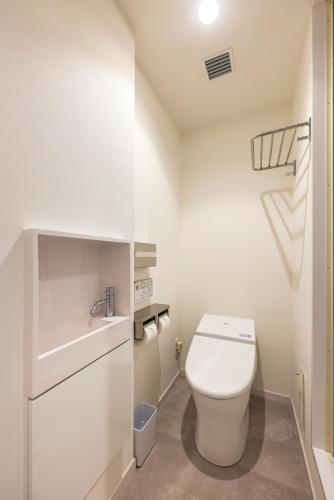 Un baño de WeBase KAMAKURA