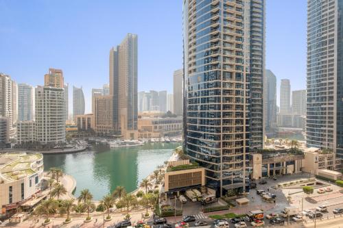 JBR Beach 2Bed Apartment with Full Marina View