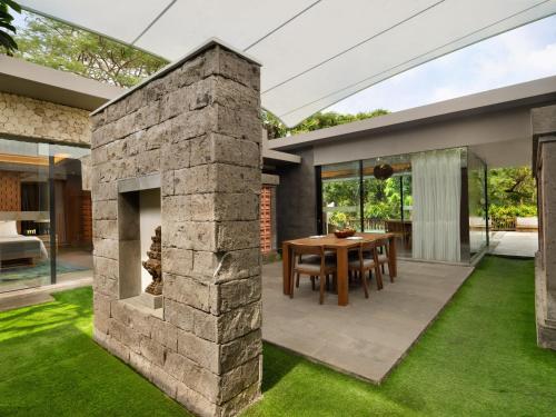 Zahrada ubytování Anantara Uluwatu Bali Resort