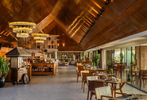 Restaurace v ubytování Anantara Uluwatu Bali Resort