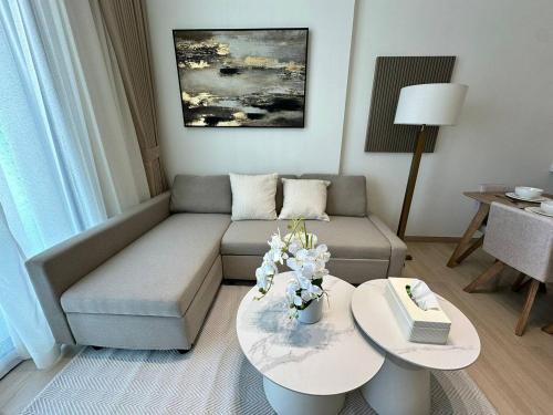 Cozy 1br Apartment In Jvc Free Parking & Pool