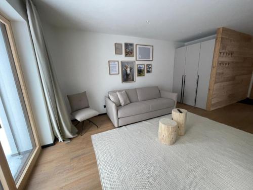 Un lugar para sentarse en Chalet H Montafon