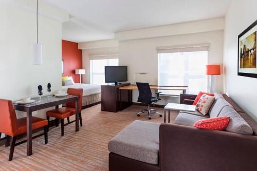 Residence Inn by Marriott Bloomington by Mall of America Image