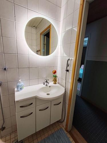 Un baño de Saarituvat Cottages