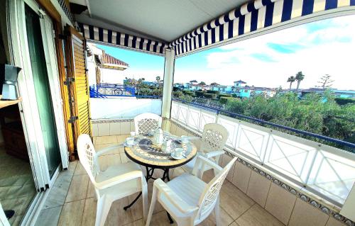 Ático VERAMAR 3 1 dormitorio con vistas al mar 2º línea de playa