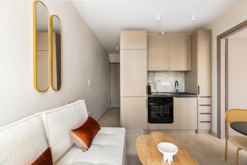 Terracotta Luxury Apartment by BiNoBi!