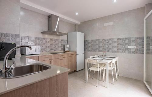 Lovely Home In Conil De La Frontera