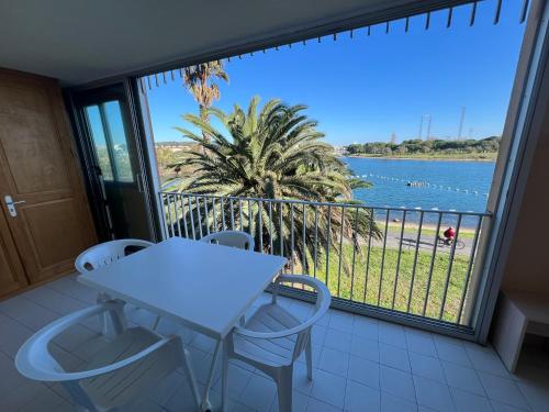 BAIE DES ANGES I Joli T2 cabine piscine proche plage Richelieu Cap d'Agde