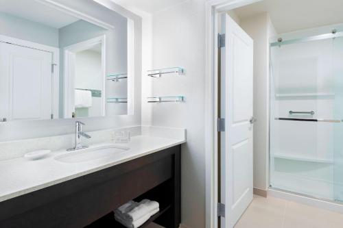 Residence Inn Tampa Sabal Park/Brandon Image
