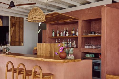 El salón o zona de bar de The Find Hotel