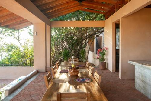 Κήπος έξω από το Monte LaLaLa - Eco Lodge in Mermejita