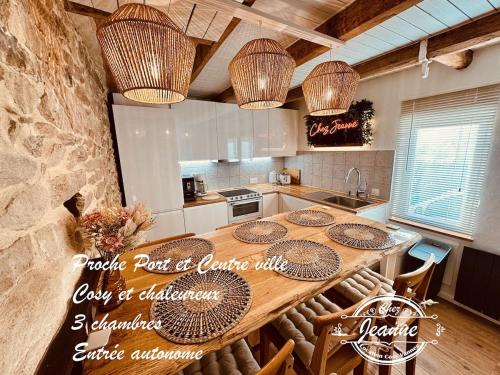 Chez Jeanne - Maisonnette atypique - proche centre et port