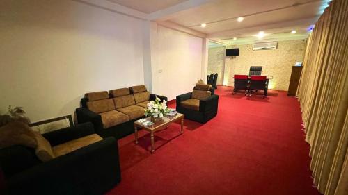 Un lugar para sentarse en Rooms by Lineros Yakkala