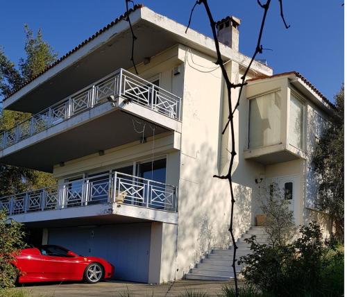 Beachfront House Villa 35min from Athens