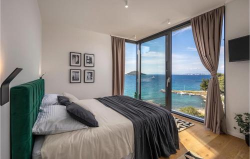 Ένα ή περισσότερα κρεβάτια σε δωμάτιο στο Villa Sunlife