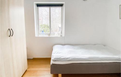 Ένα ή περισσότερα κρεβάτια σε δωμάτιο στο Beautiful Home In Falkenberg With Wifi