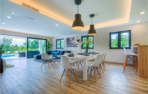 Istumisnurk majutusasutuses Villa Onyx