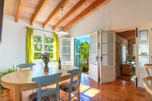 Can Miquel, villa in Pollensa