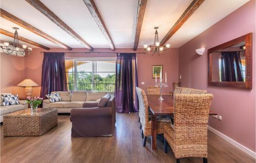 Χώρος καθιστικού στο Villa Ari