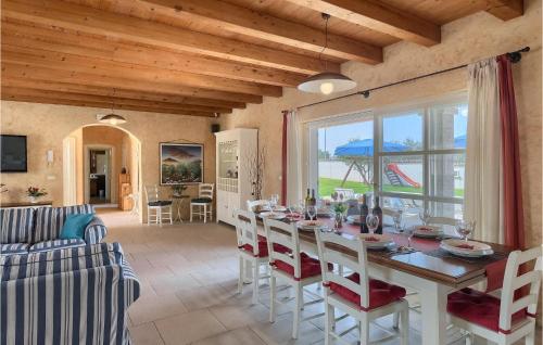 TV a/nebo společenská místnost v ubytování Villa Eni