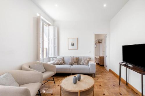 Bright apartment-4Bedrooms 2Bathrooms - Goya