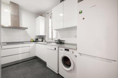 Bright apartment-4Bedrooms 2Bathrooms - Goya