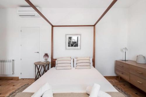 Bright apartment-4Bedrooms 2Bathrooms - Goya