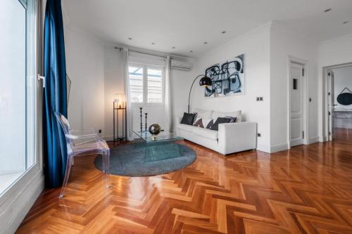 Penthouse with outstanding terrace- 1Bedroom -Goya