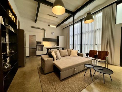 06 Alameda Luxury