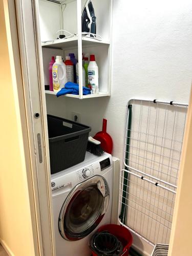 moderno bilocale vicino navigli e Bocconi