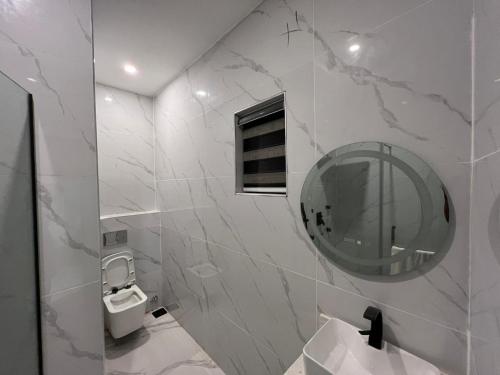 Koupelna v ubytování CrestDen - Bartop 2Bed 2Bath