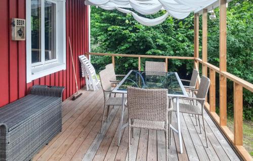 Un balcón o terraza en Gorgeous Home In Ronneby With Kitchen