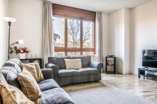 Milano - Brand New 4 PAX Life & The City Giulio Cesare 5