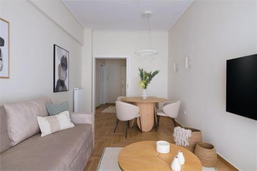 Athens Heart Stay 1BR Apartment in Koukaki by UPSTREET