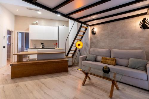 One&Lux Goyeneta Central Duplex with pool & patio