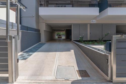 Awesome 2BR Apartment in Katechaki by UPSTREET